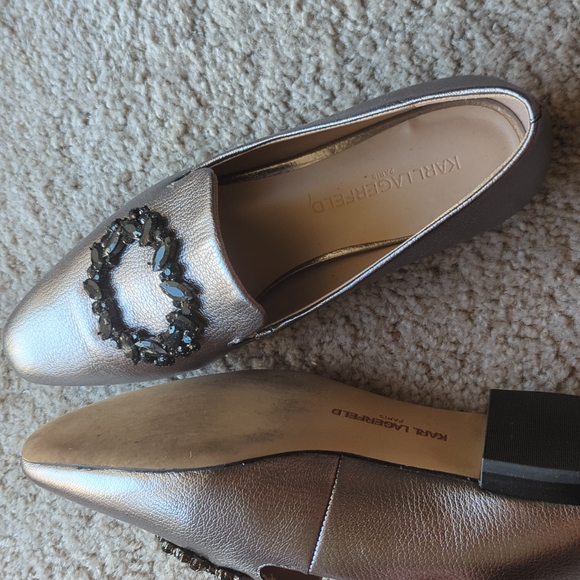 Karl Lagerfeld Paris Noor Crystal Embellished Flat silver - Picture 3 of 5